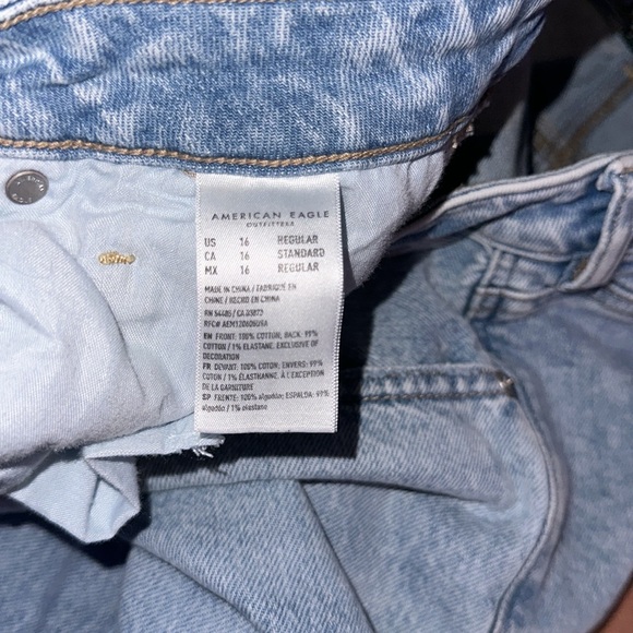 American eagle jeans Strigid Curvy Mom Jean size 16. - Picture 4 of 5